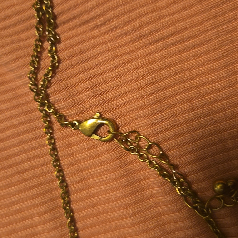 Crystal style Necklace and Pendant - Picture 4 of 4